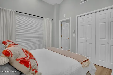 6037 Caddy Circle Wilmington NC 28405