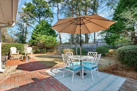 6037 Caddy Circle Wilmington NC 28405