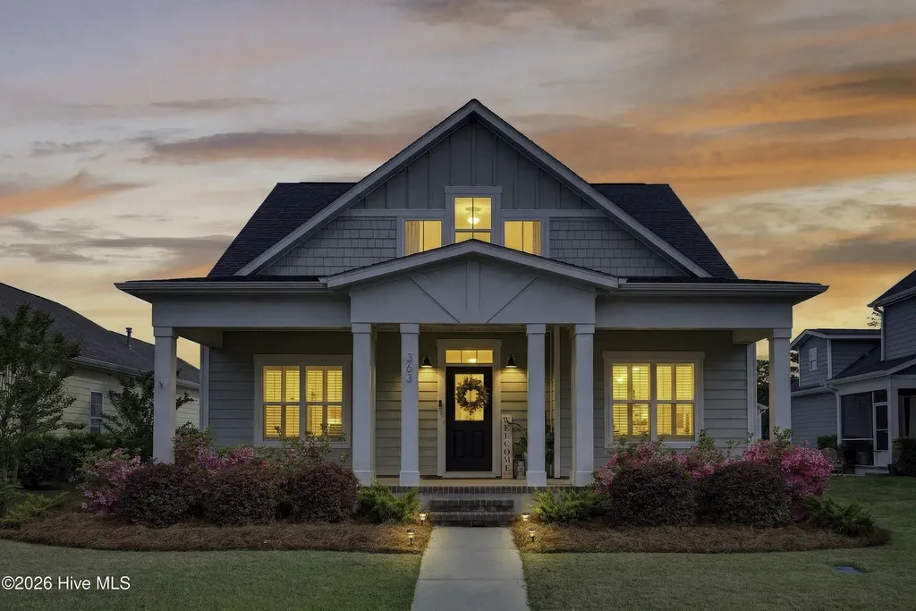 363 Hanover Lakes Drive Wilmington NC 28401