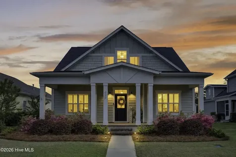 363 Hanover Lakes Drive Wilmington NC 28401