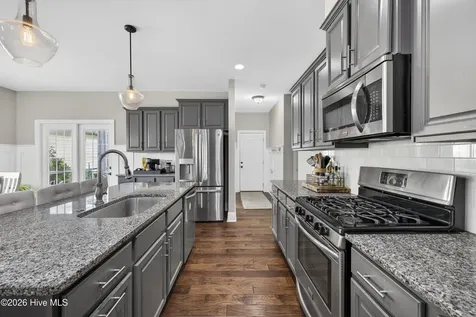 363 Hanover Lakes Drive Wilmington NC 28401