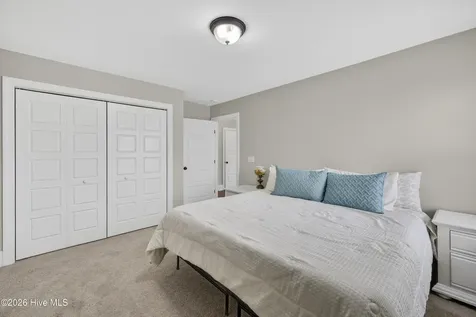 363 Hanover Lakes Drive Wilmington NC 28401