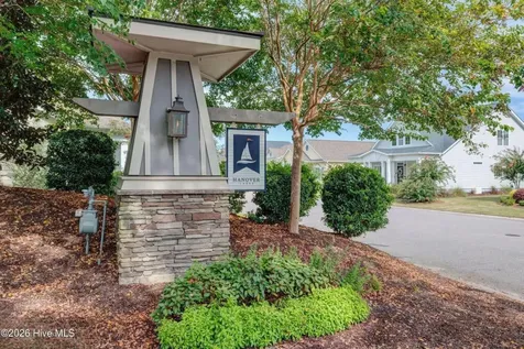 363 Hanover Lakes Drive Wilmington NC 28401