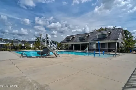363 Hanover Lakes Drive Wilmington NC 28401