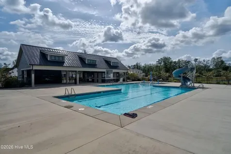 363 Hanover Lakes Drive Wilmington NC 28401