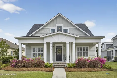 363 Hanover Lakes Drive Wilmington NC 28401