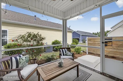363 Hanover Lakes Drive Wilmington NC 28401