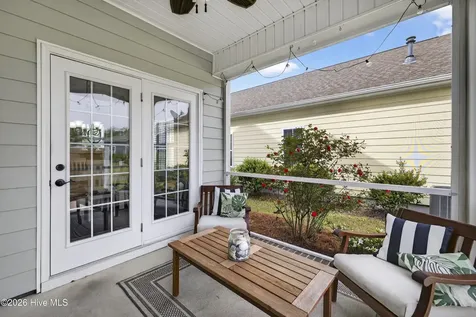 363 Hanover Lakes Drive Wilmington NC 28401