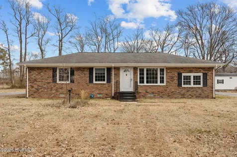 7293 County Home Road Ayden NC 28513