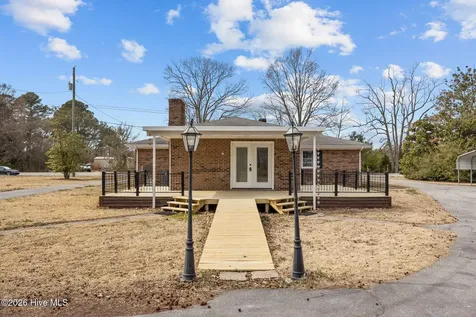 7293 County Home Road Ayden NC 28513