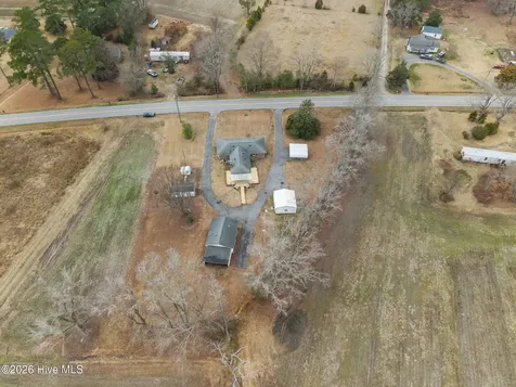 7293 County Home Road Ayden NC 28513