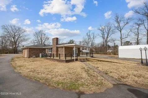 7293 County Home Road Ayden NC 28513