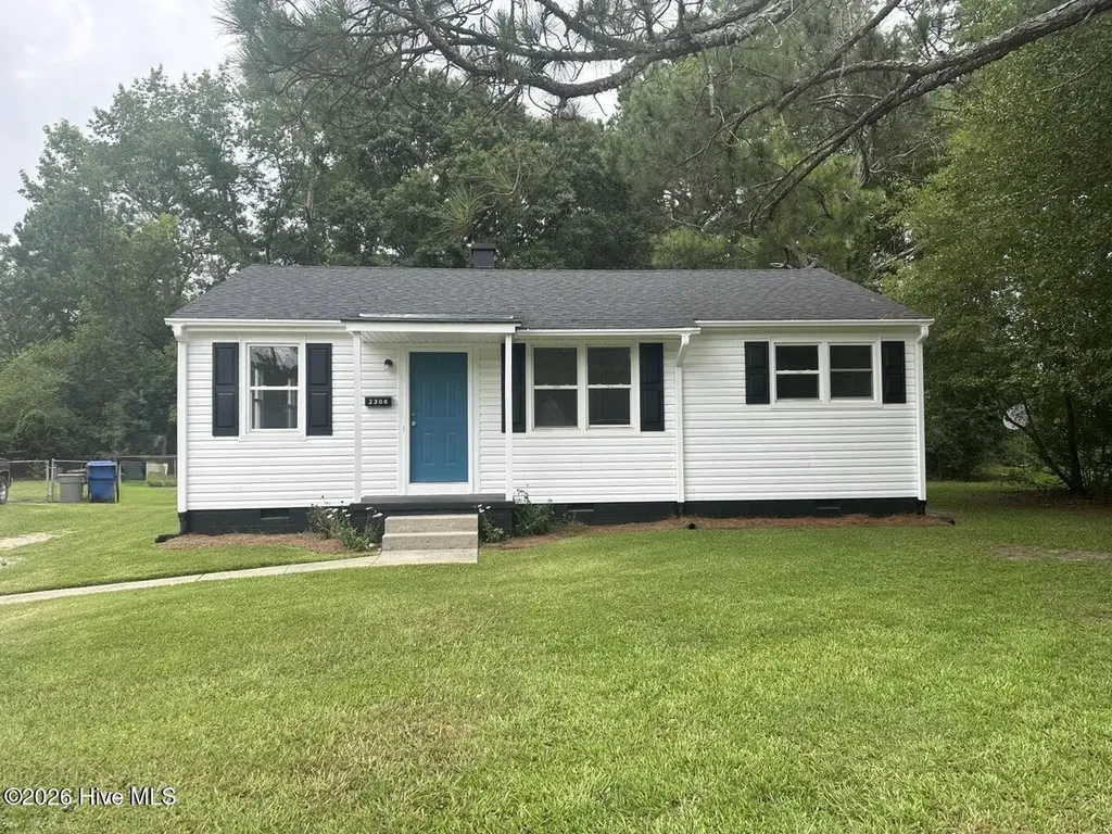 2308 Briarfield Road Kinston NC 28501