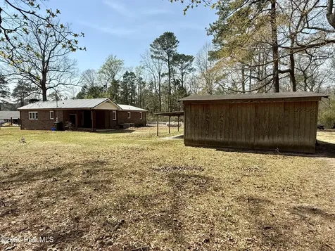 2996 Us Highway 64 W Plymouth NC 27962