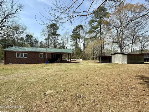 2996 Us Highway 64 W Plymouth NC 27962
