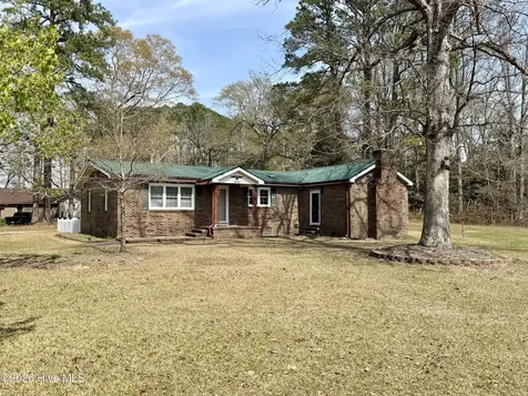 2996 Us Highway 64 W Plymouth NC 27962