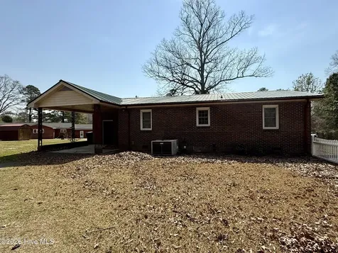 2996 Us Highway 64 W Plymouth NC 27962