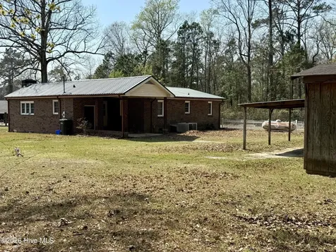 2996 Us Highway 64 W Plymouth NC 27962