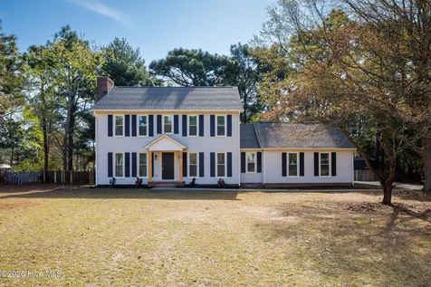 312 Edinboro Drive Southern Pines NC 28387