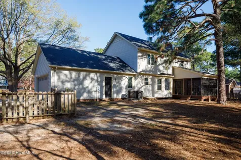 312 Edinboro Drive Southern Pines NC 28387
