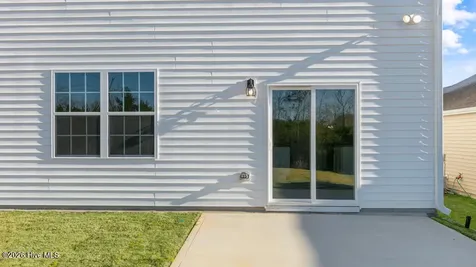 1119 Aviator Lane Ayden NC 28513