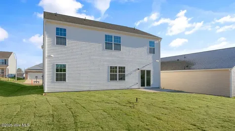 1119 Aviator Lane Ayden NC 28513