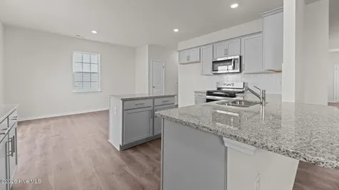 1107 Aviator Lane Ayden NC 28513