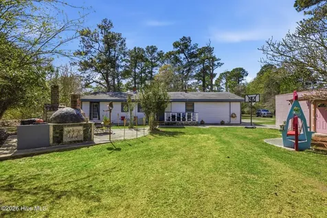 2006 Oakley Road Castle Hayne NC 28429