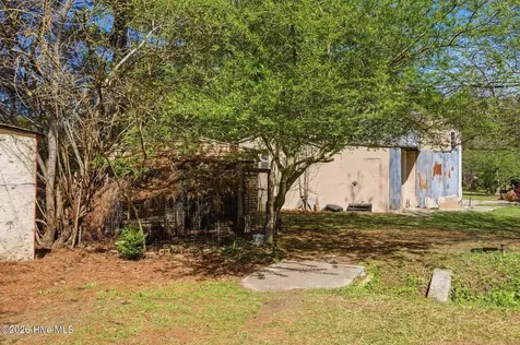 2006 Oakley Road Castle Hayne NC 28429