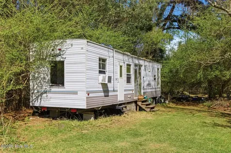 2006 Oakley Road Castle Hayne NC 28429