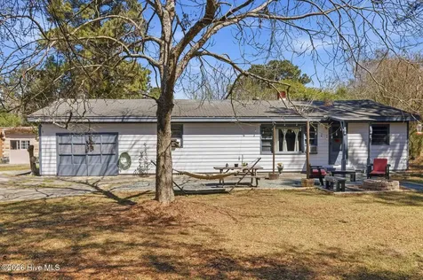 2006 Oakley Road Castle Hayne NC 28429