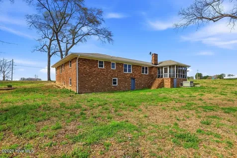 679 Nc Highway 222 E Fremont NC 27830