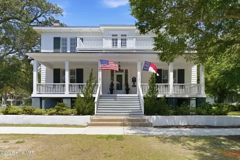 301 E Bay Street Southport NC 28461