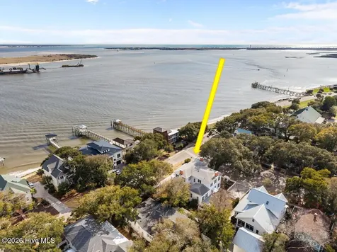301 E Bay Street Southport NC 28461