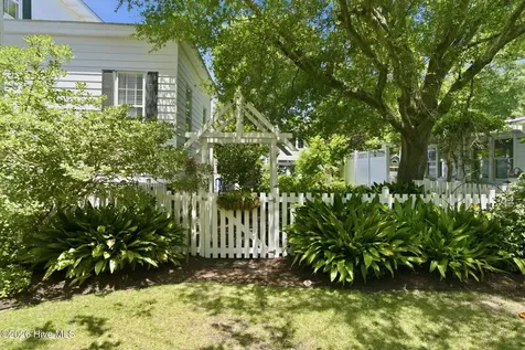 301 E Bay Street Southport NC 28461