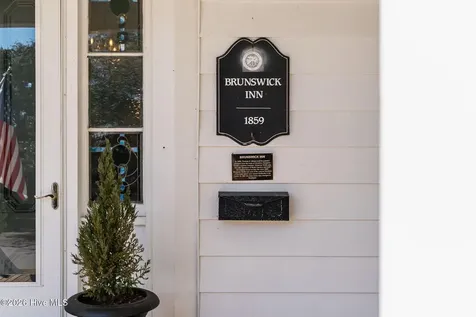 301 E Bay Street Southport NC 28461