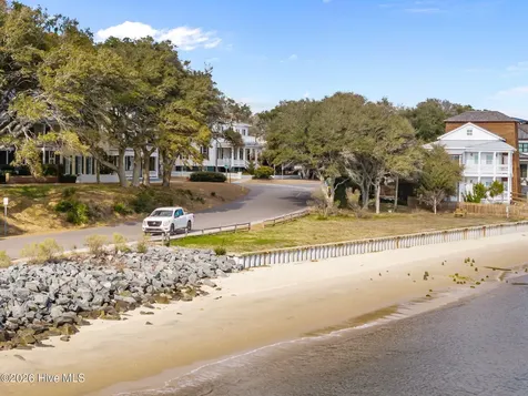 301 E Bay Street Southport NC 28461