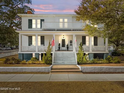 301 E Bay Street Southport NC 28461