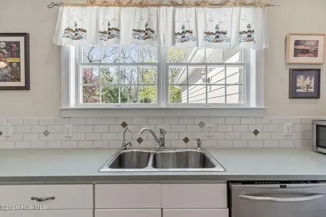 530 North Line Drive Hampstead NC 28443