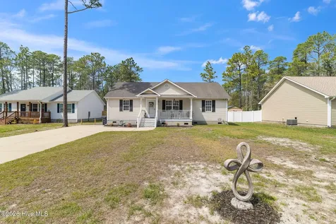 1221 Maple Road Southport NC 28461