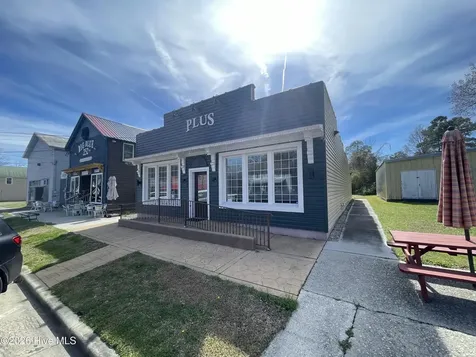 107 E Main Street Creswell NC 27928
