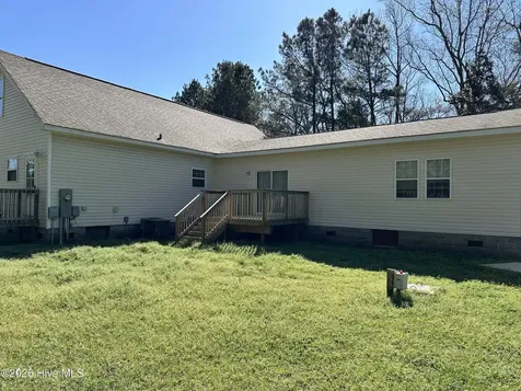 103 Meadowview Road Jacksonville NC 28540