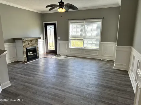 103 Meadowview Road Jacksonville NC 28540