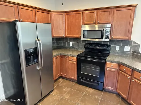 103 Meadowview Road Jacksonville NC 28540