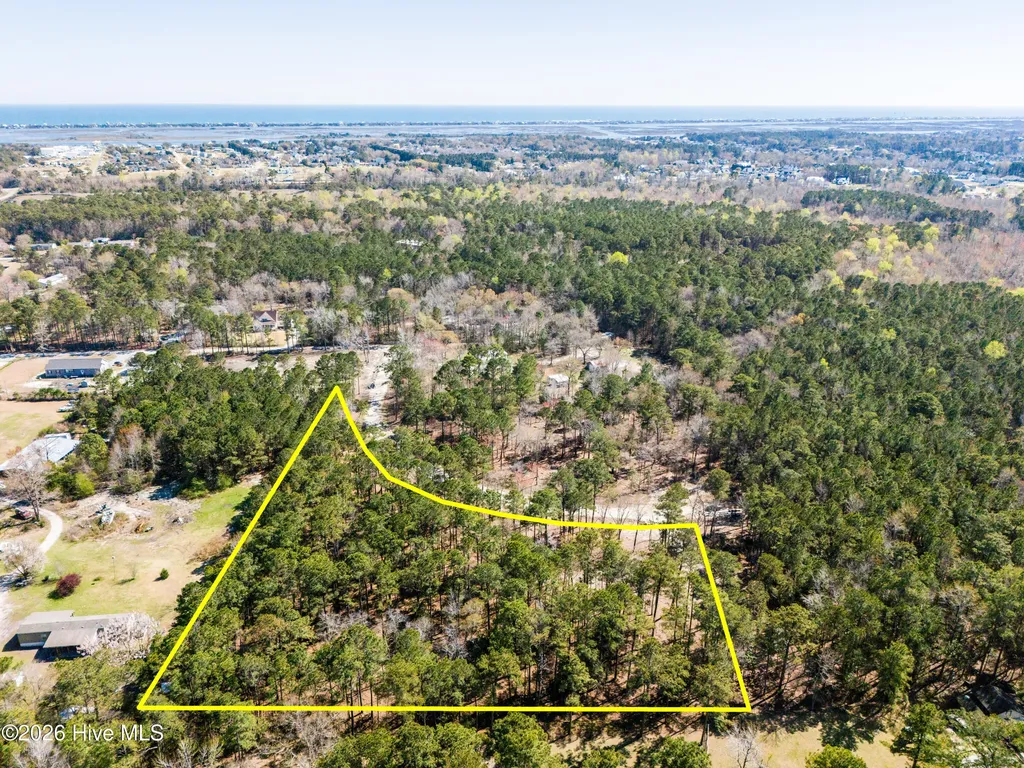 L3 Crystal Court Hampstead NC 28443
