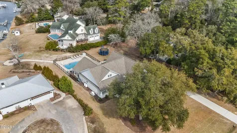 102 Olde Point Loop Hampstead NC 28443