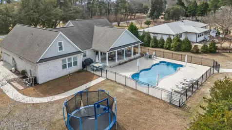 102 Olde Point Loop Hampstead NC 28443
