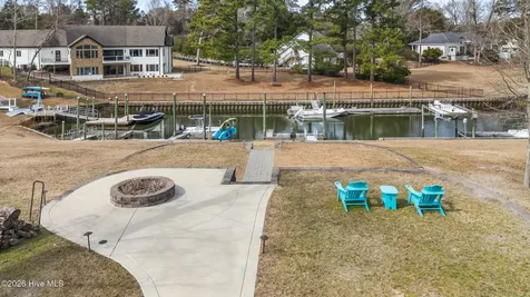 102 Olde Point Loop Hampstead NC 28443