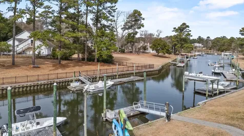 102 Olde Point Loop Hampstead NC 28443