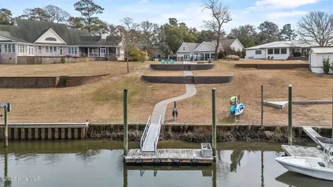 102 Olde Point Loop Hampstead NC 28443